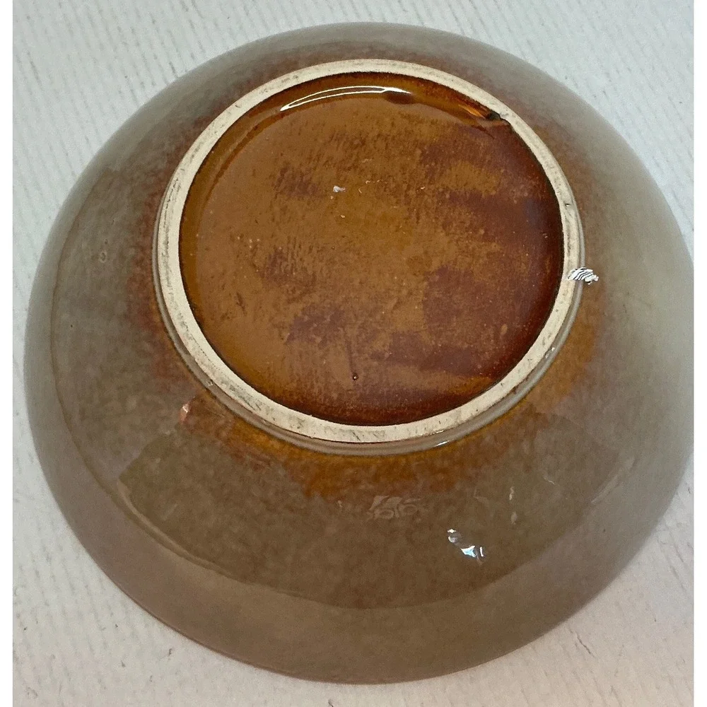 Ceramic Thanksgiving Turkey Serving Bowl Embossed Harvest Leaf Border Tan Brown